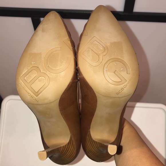 BCBG Brown pumps - Picture 3 of 3